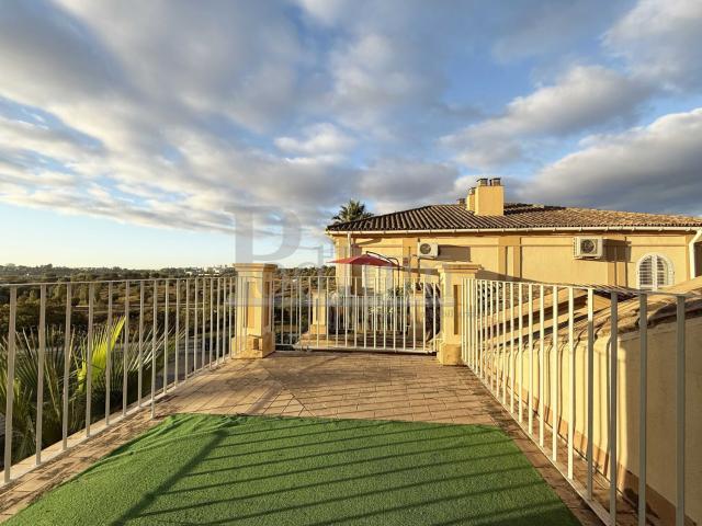 Casa en alquiler en Barriada de León, Tomares