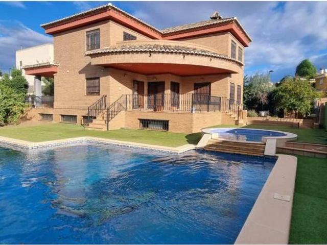 Casa en alquiler en Torrent