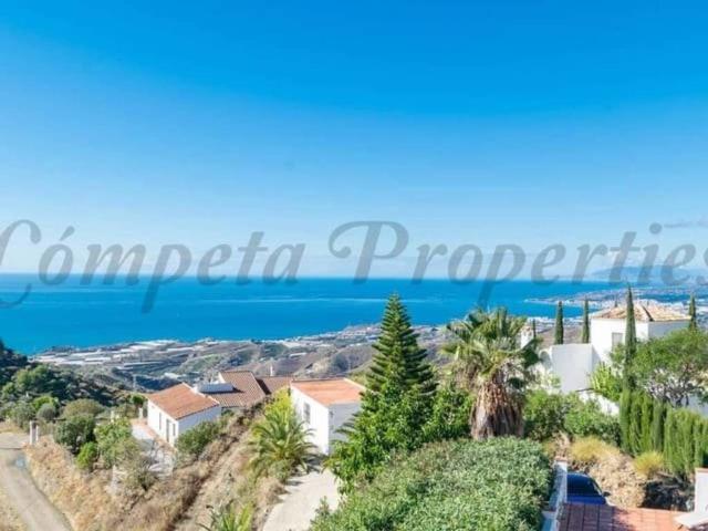 Casa en alquiler en La Axarquía, Andalucía