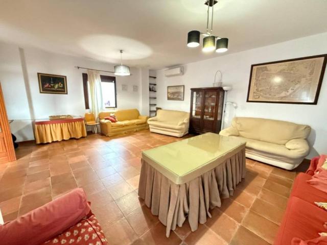 Casa en alquiler en Utrera