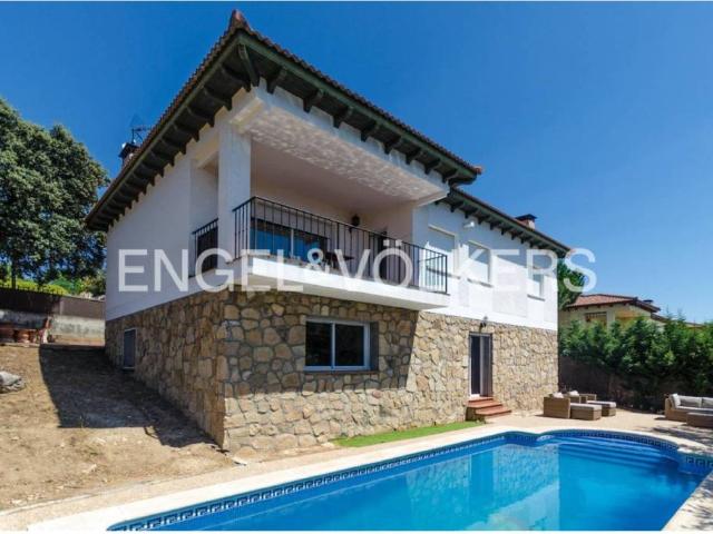 Casa en alquiler en Valdemorillo, Madrid