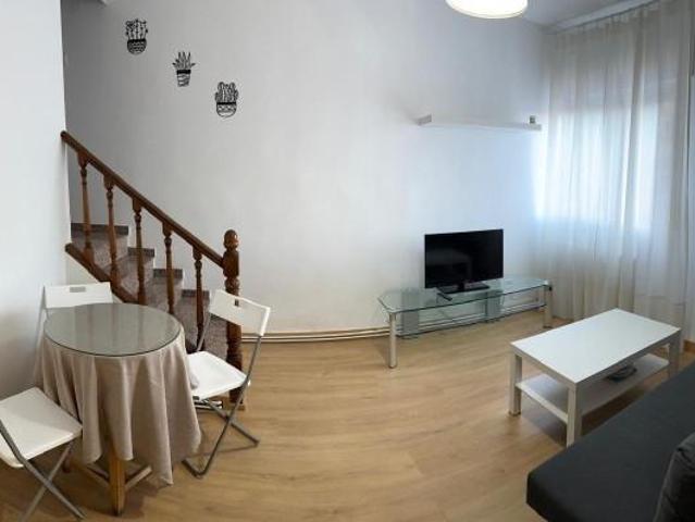 Casa en alquiler en Valladolid, Los Viveros
