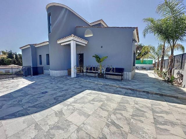 Casa en alquiler en Vélez-málaga