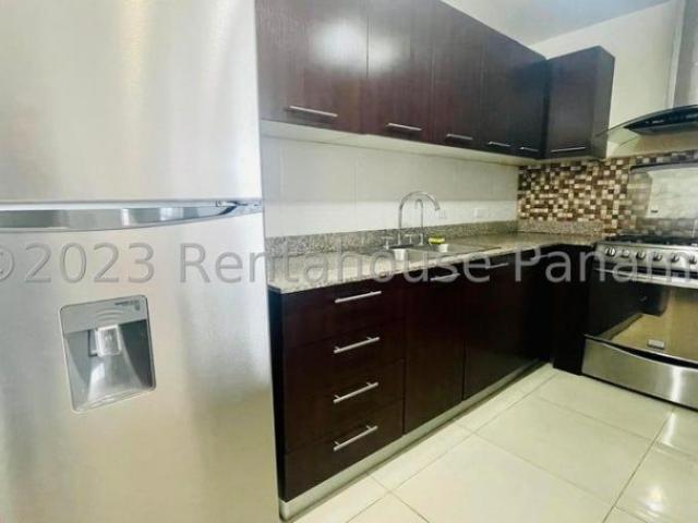Casa en Alquiler en Villa de Las Fuentes Los Santos 115 m2. 2 hab