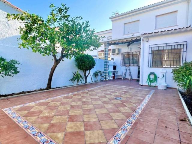 Casa en alquiler en Comarca de la Vega de Granada, Andalucía