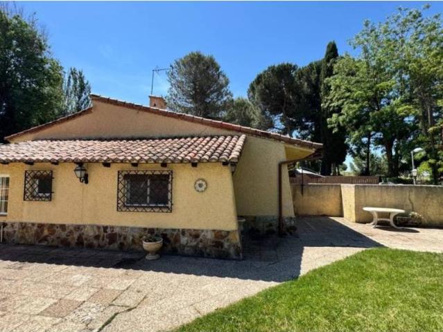 Casa en alquiler en Villalbilla, Madrid