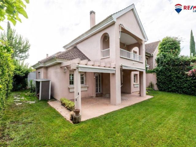 Casa en alquiler en Mocha Chica, Villanueva De La Cañada