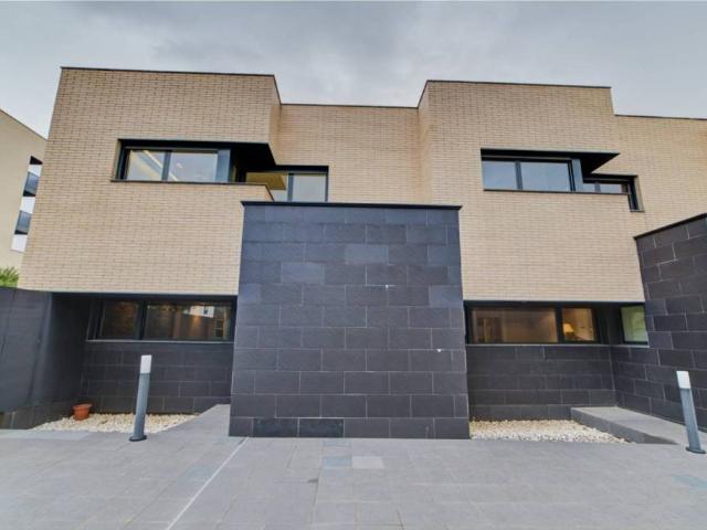 Casa en alquiler en Iruñerria, Navarra