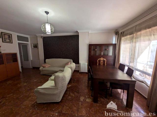 Casa en alquiler en Linares, Andalucía