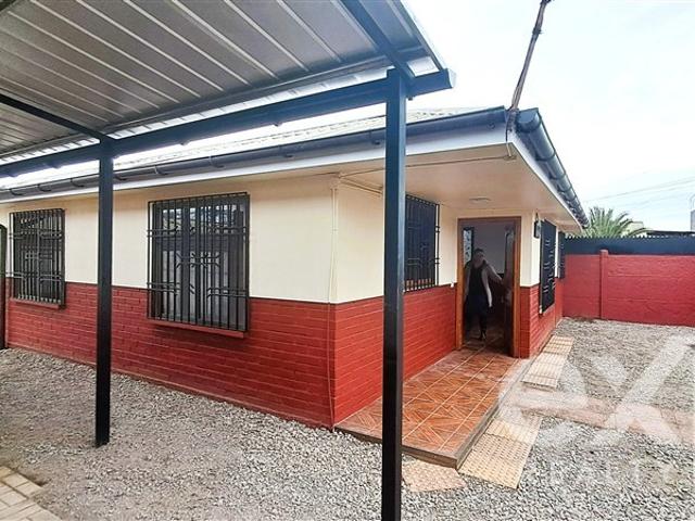 Casa en arriendo en Padre Hurtado, Metropolitana