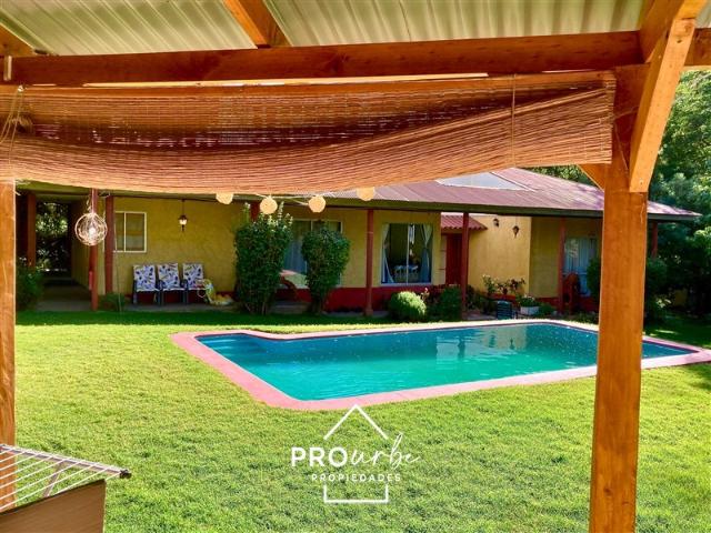 Casa en arriendo en El Melocotón, Metropolitana