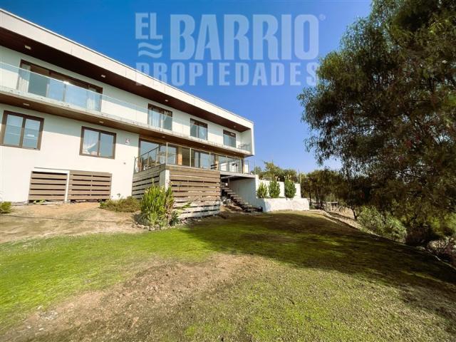 Casa en arriendo en Las Canteras, Colina