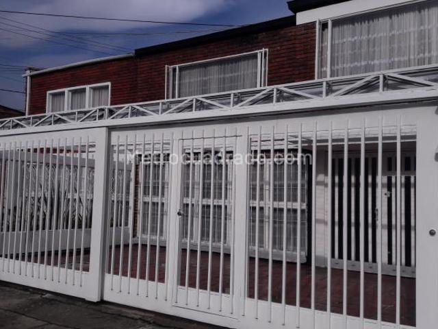 Casa en arriendo en Villa de Los Alpes, Bogotá