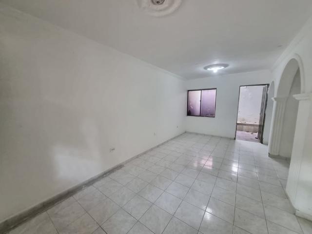 Casa en arriendo en Localidad 2 Histórica - Rodrigo de Bastidas, Perímetro Urbano Santa Marta