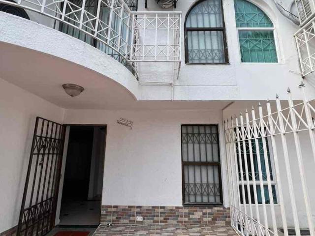Casa en arriendo en Localidad 2 Histórica - Rodrigo de Bastidas, Perímetro Urbano Santa Marta