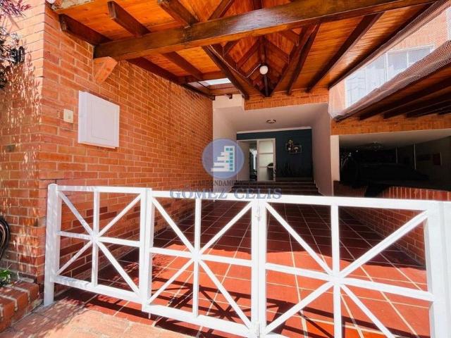 Casa en arriendo en Santander