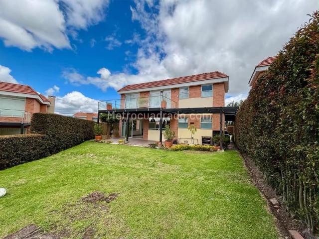Casa en arriendo en Río Grande, Sabana Centro