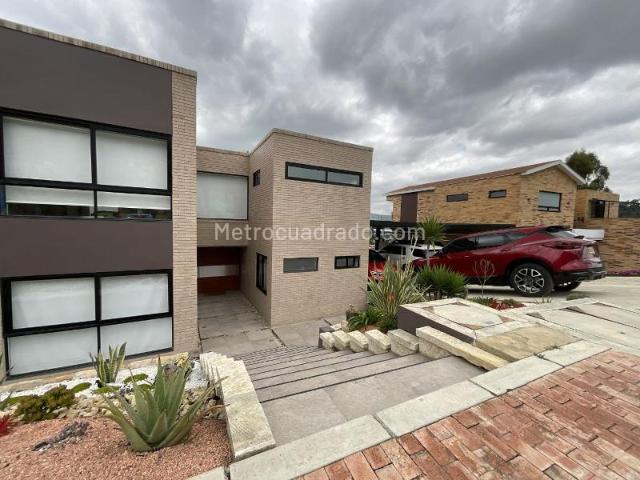 Casa en arriendo en Chuntame, Cajicá