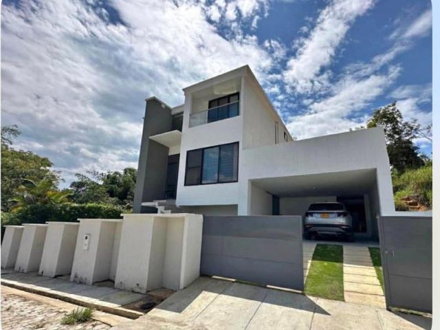 Casa en arriendo en Santander