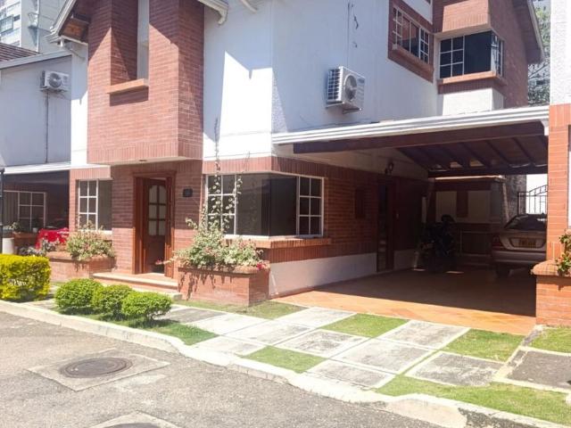 Casa en arriendo en Cañaveral, Santander