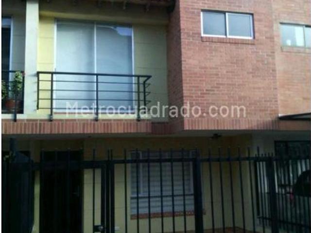 Casa en arriendo en Cota urbana, Cota