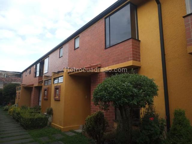 Casa en arriendo en Los Urpanes, Casco urbano de Chía