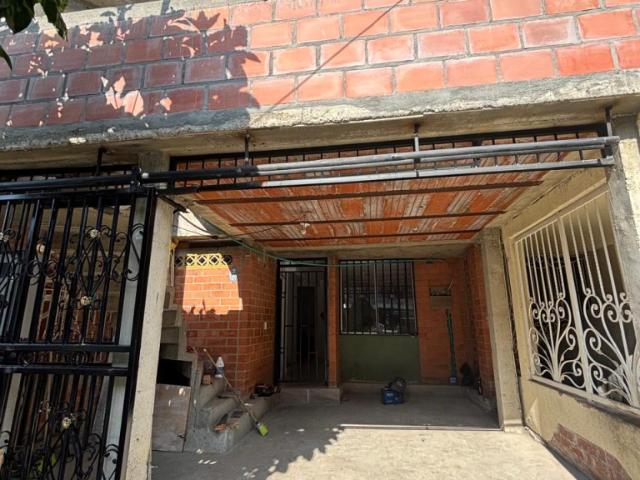 Casa en arriendo en M6, Candelaria