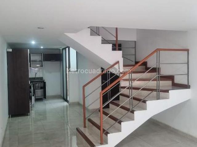 Casa en arriendo en Pueblo Viejo, Cota