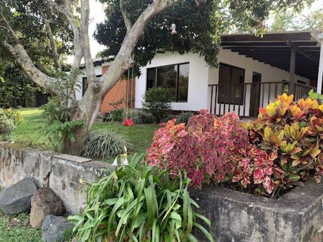 Casa en arriendo en Sur, Yumbo