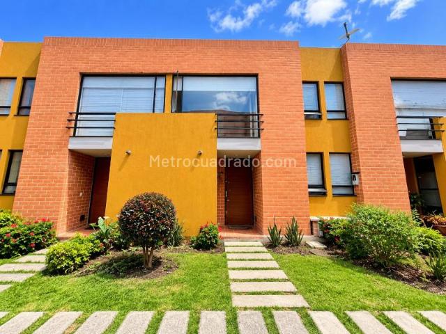 Casa en arriendo en Sorrento, Casco urbano de Chía