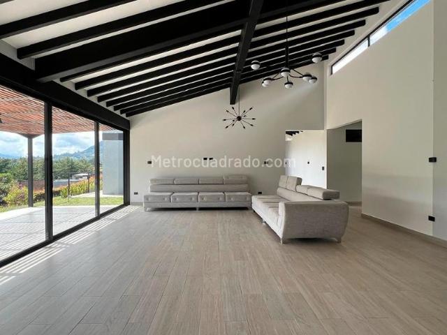 Casa en arriendo en Antioquia, El Carmen De Viboral