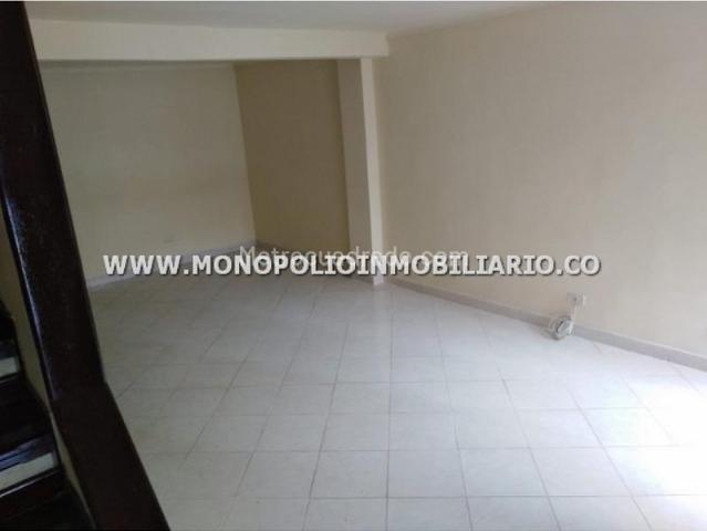 Casa en arriendo en La Paz, Envigado
