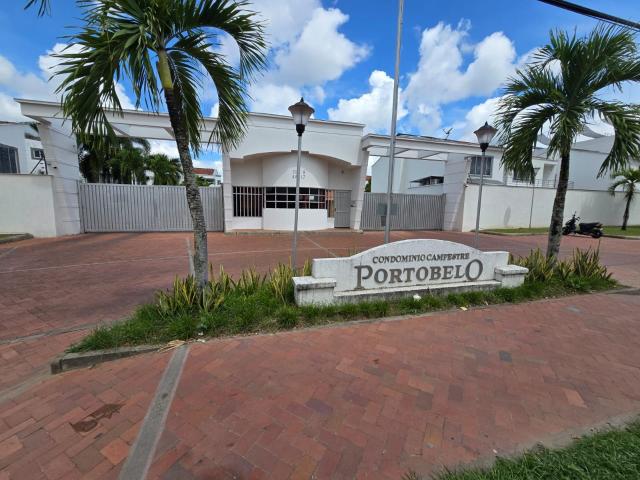 Casa en arriendo en Neiva, Huíla
