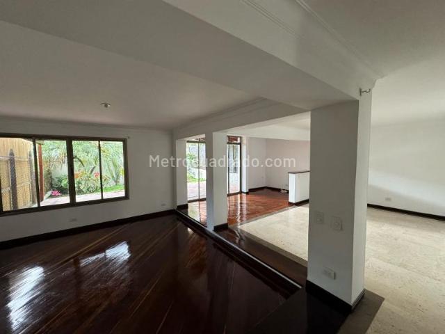 Casa en arriendo en Antioquia, Valle de Aburrá
