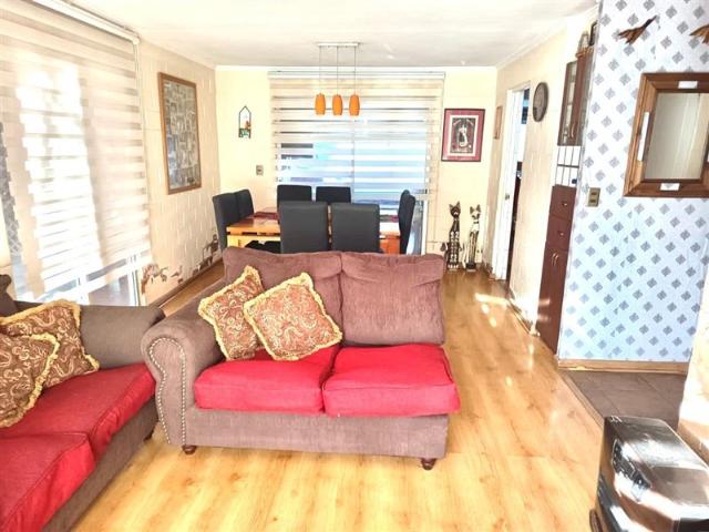Casa en Arriendo en Avenida 21 mayo 6100. La Cruz