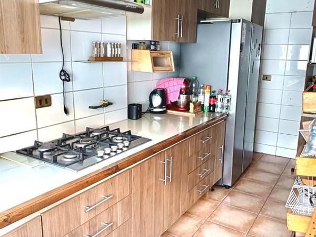 Casa en Arriendo en Avenida 21 mayo 6100. La Cruz