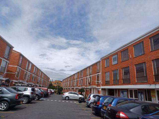 Casa en arriendo en Las Américas, Bogotá