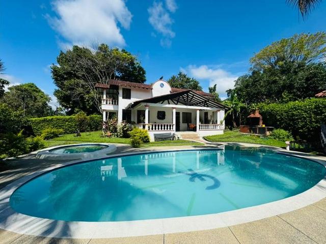 Casa en arriendo en Condominio El Águila, Belalcázar