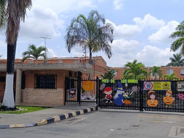Casa en arriendo en Sur, Caney
