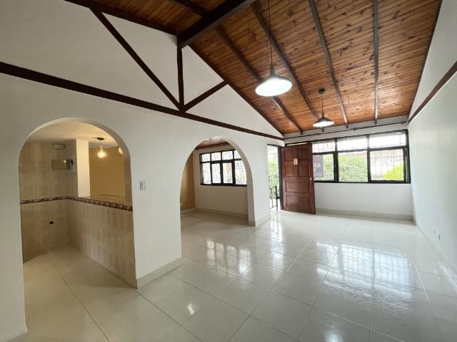 Casa En Arriendo En Cali En El Bosque A325847