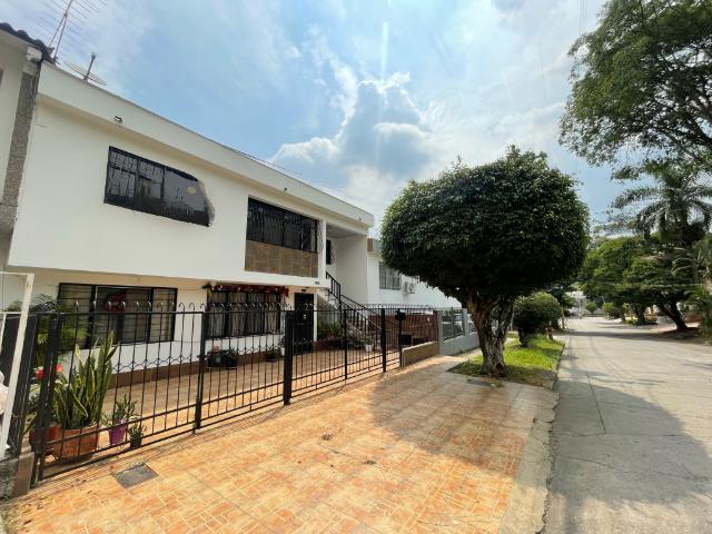 Casa En Arriendo En Cali En El Bosque A325847