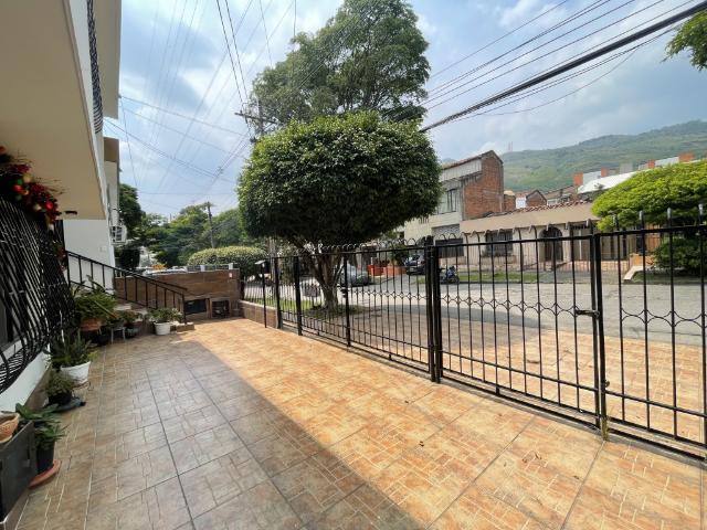 Casa En Arriendo En Cali En El Bosque A325847