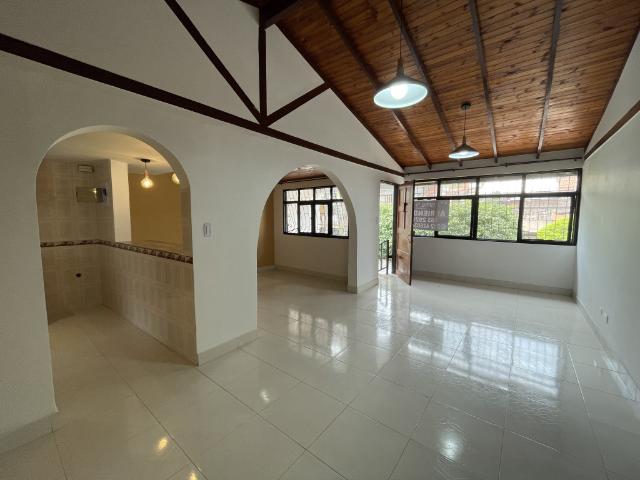 Casa En Arriendo En Cali En El Bosque A325847