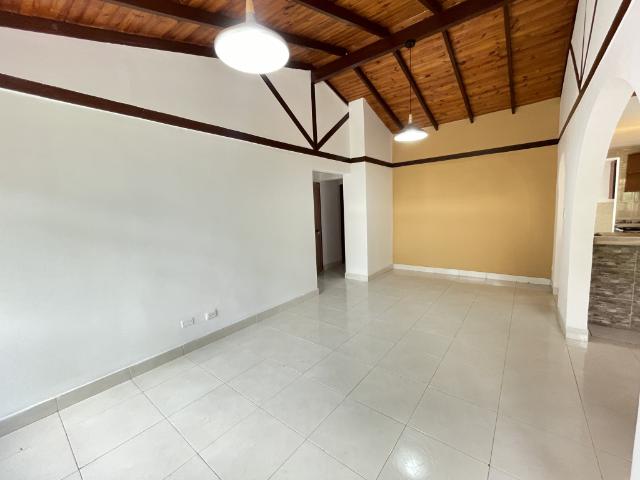 Casa En Arriendo En Cali En El Bosque A325847
