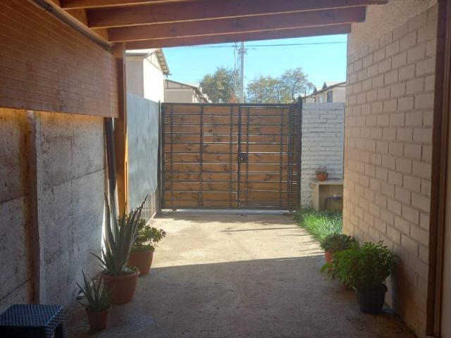 Casa en arriendo en Calle Larga, Valparaíso