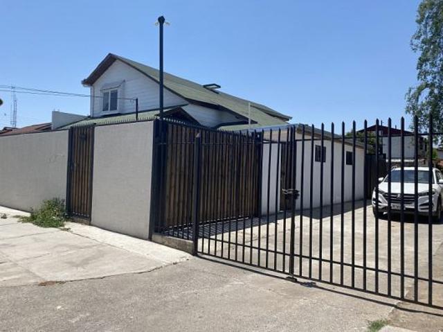 Casa en arriendo en Los Cerrillos, Metropolitana