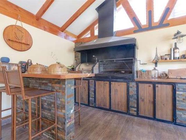 Casa en Arriendo en Colina 4 dormitorios 4 banos de 499 m