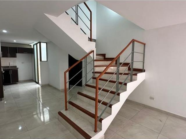 Casa en arriendo en Cota urbana, Cota