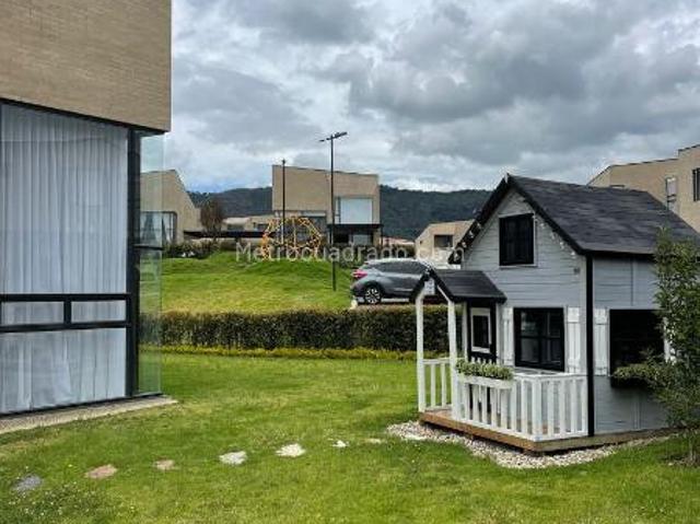 Casa En Arriendo En Cota En. A226456
