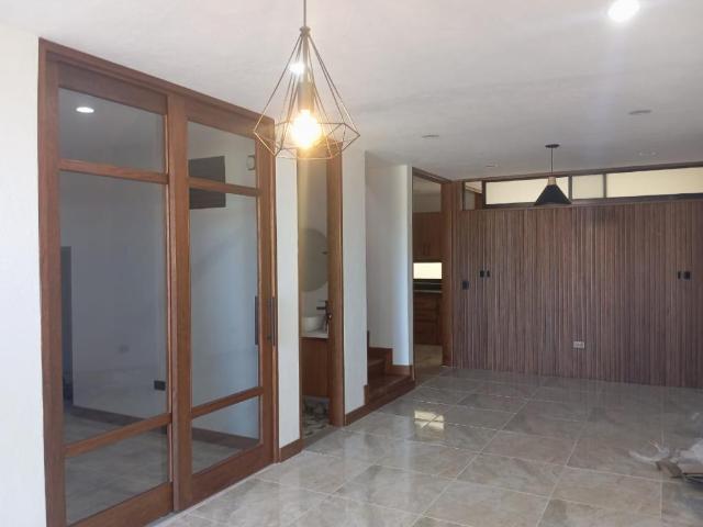 Casa En Arriendo En El Carmen De Viboral A152603